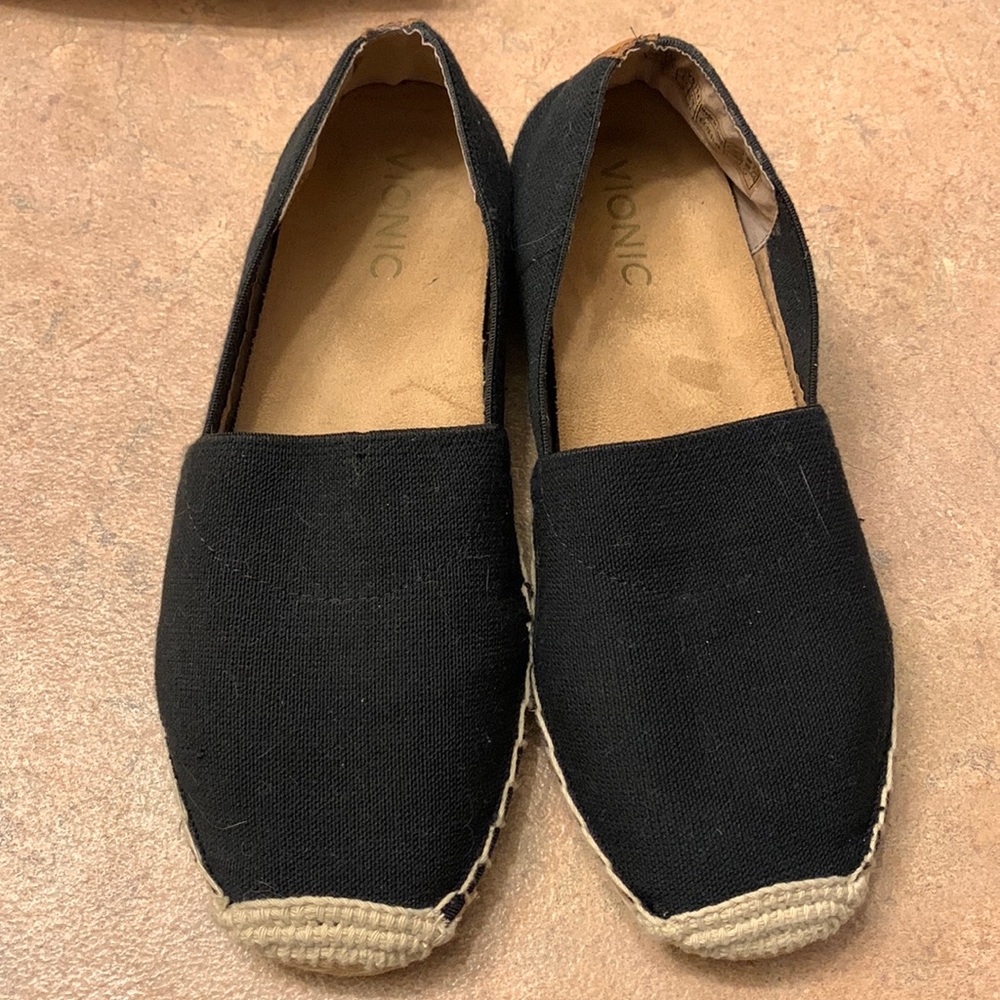 Vionic Coast Valeri Womens Slipon Espadrille Flats Stretch Loafer  size 7